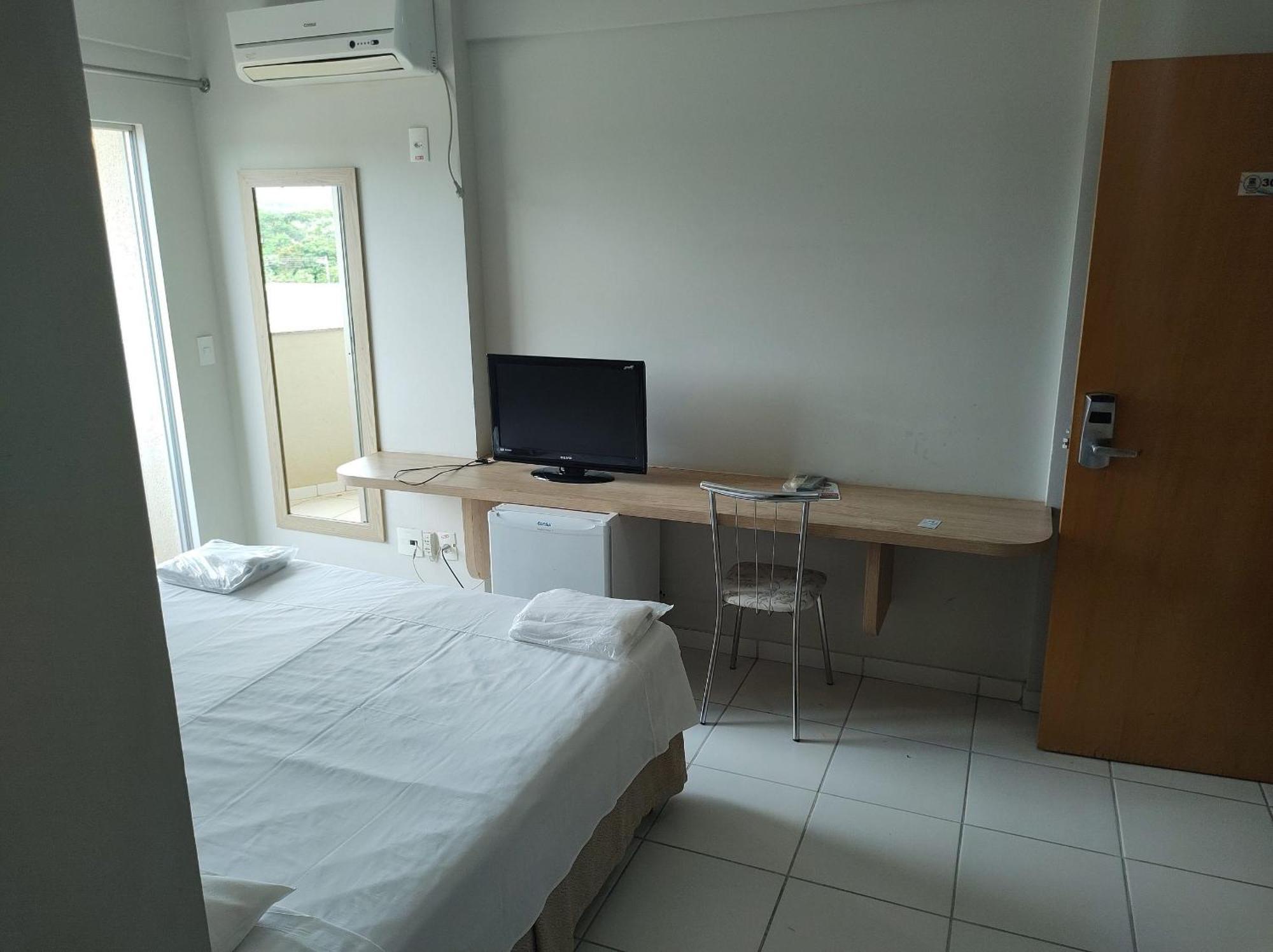 Ferienwohnung Golden Dolphin Express Roberto imoveis Caldas Novas Exterior foto